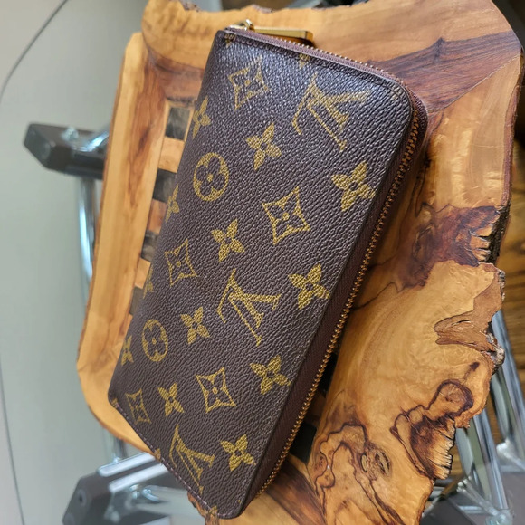 Louis Vuitton 2013 Monogram Zippy Long Wallet..Authentic!!! - Picture 2 of 11